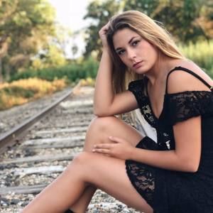 Meet your Posher, Jade